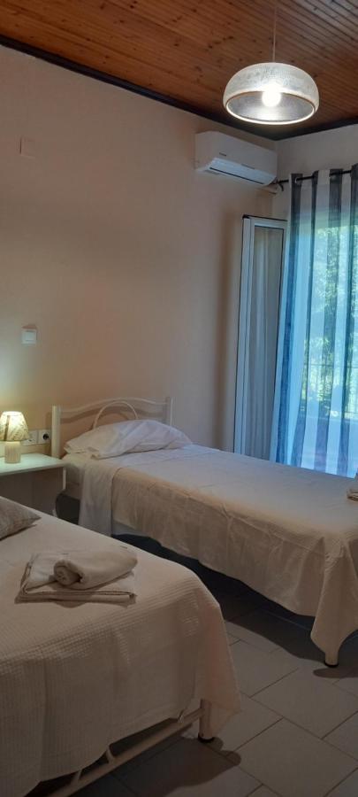Nikis Apartments 아기오스고르디오스 외부 사진