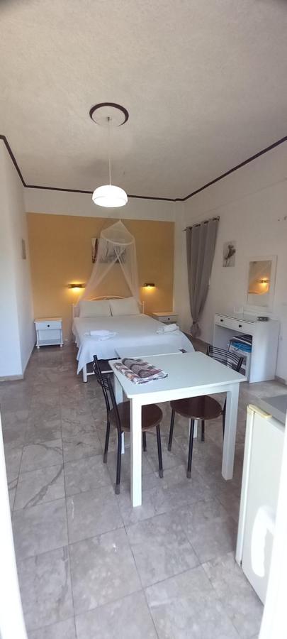 Nikis Apartments 아기오스고르디오스 외부 사진